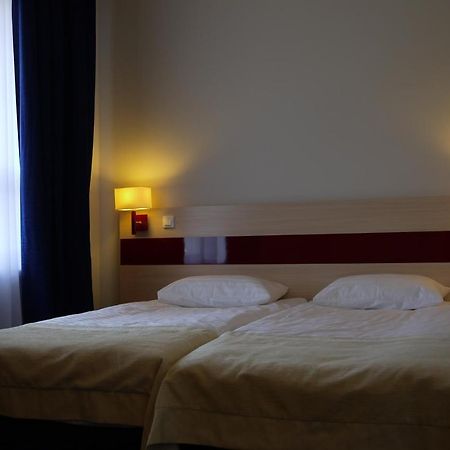 Reikartz Pochayiv Hotel Pochaiv Bagian luar foto
