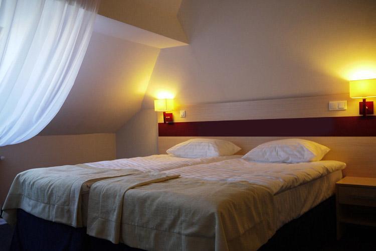 Reikartz Pochayiv Hotel Pochaiv Bagian luar foto